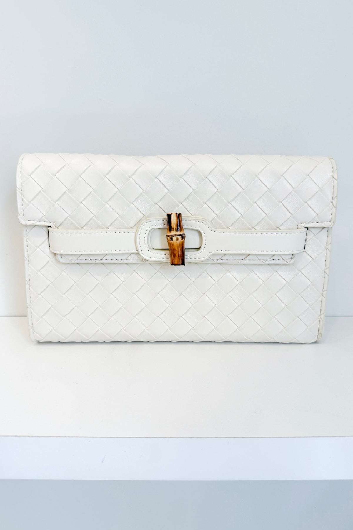 The Oyster Bay Clutch x Kaylyn