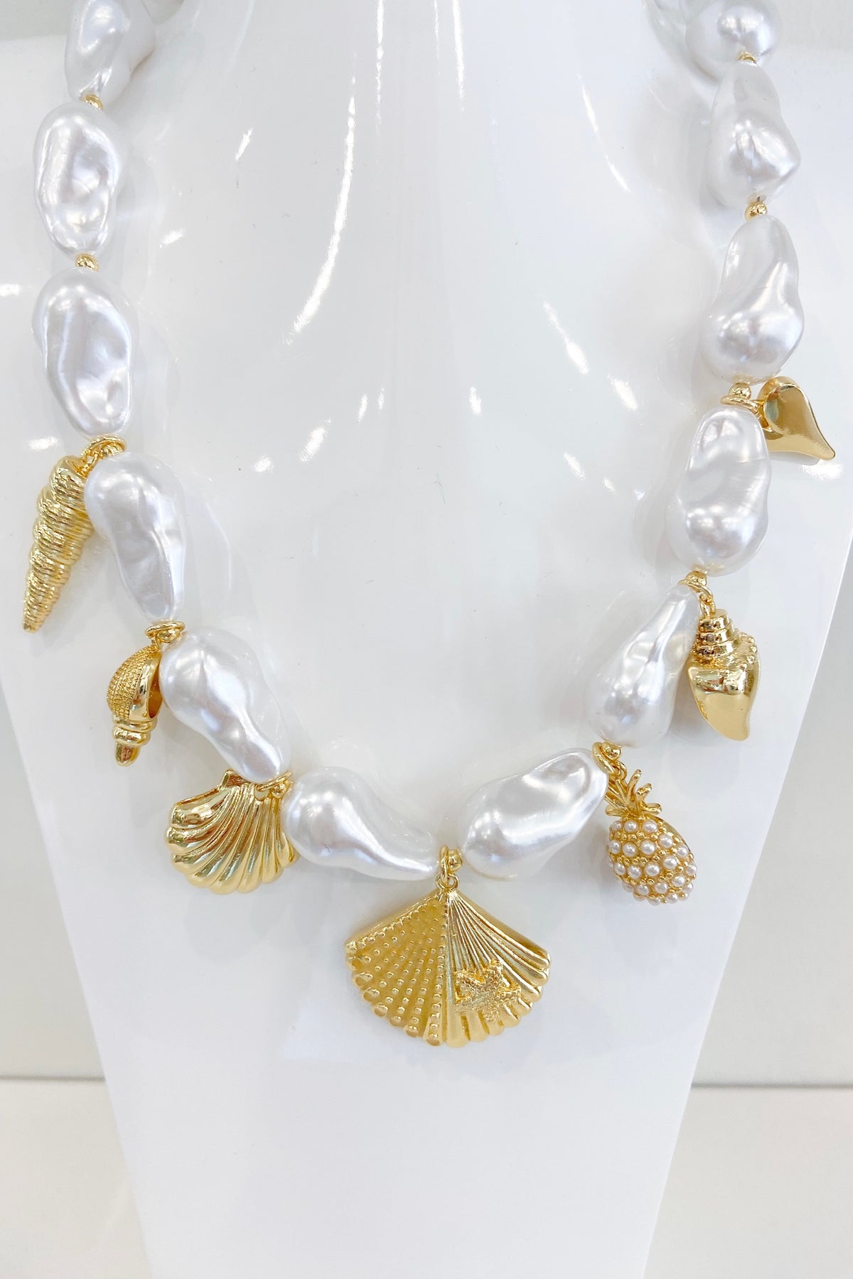 Mia Shell Necklace