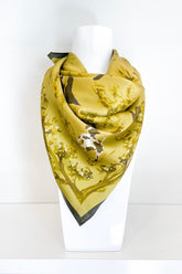 Bird Dog Scarf