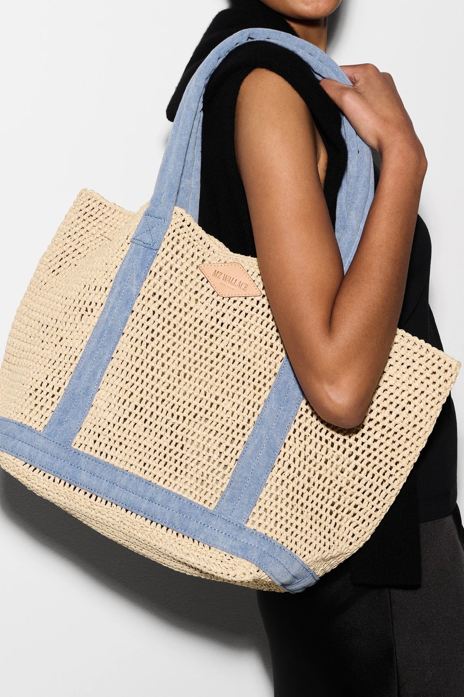 Medium Crochet Tote Light Denim