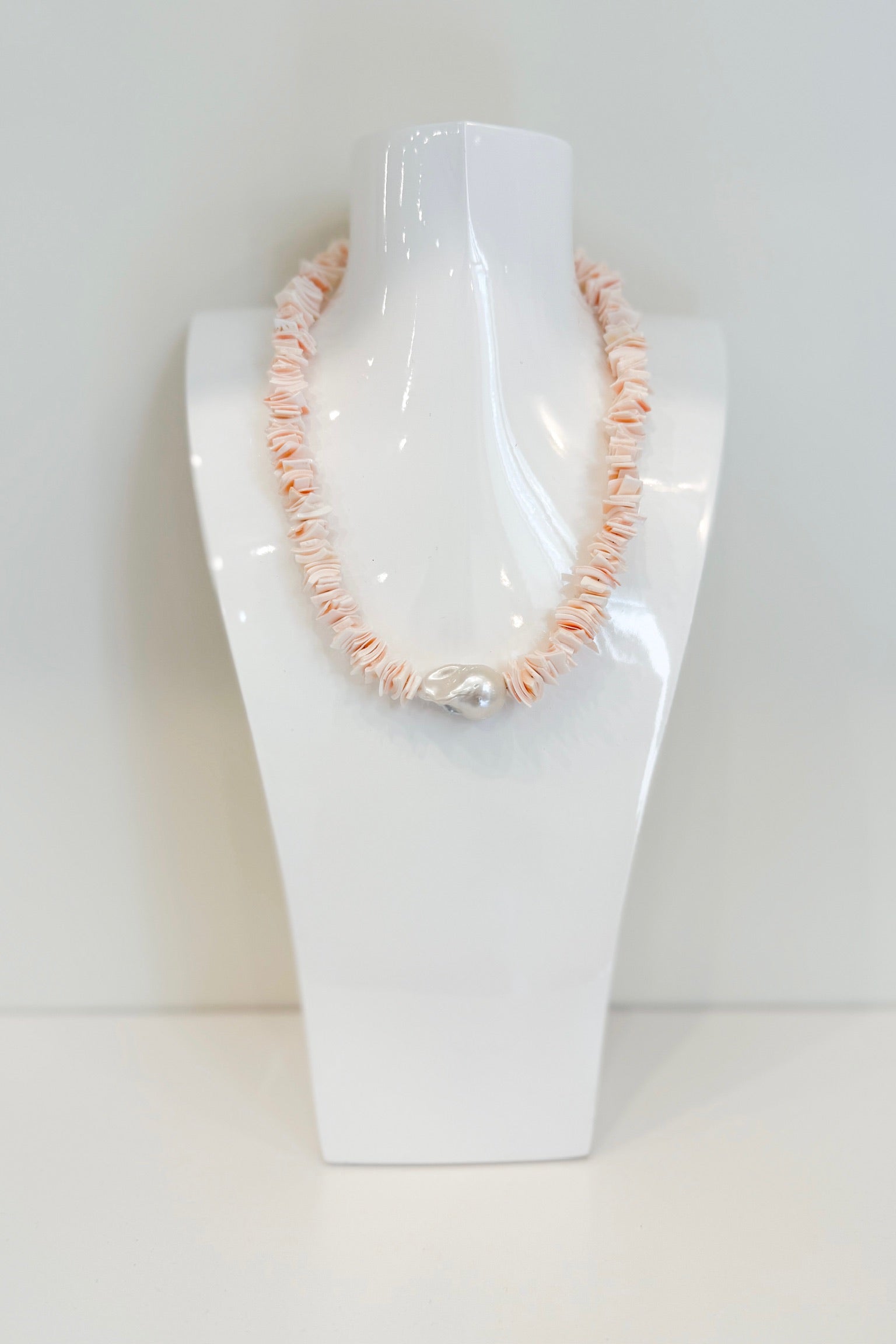 Margot Necklace Pink