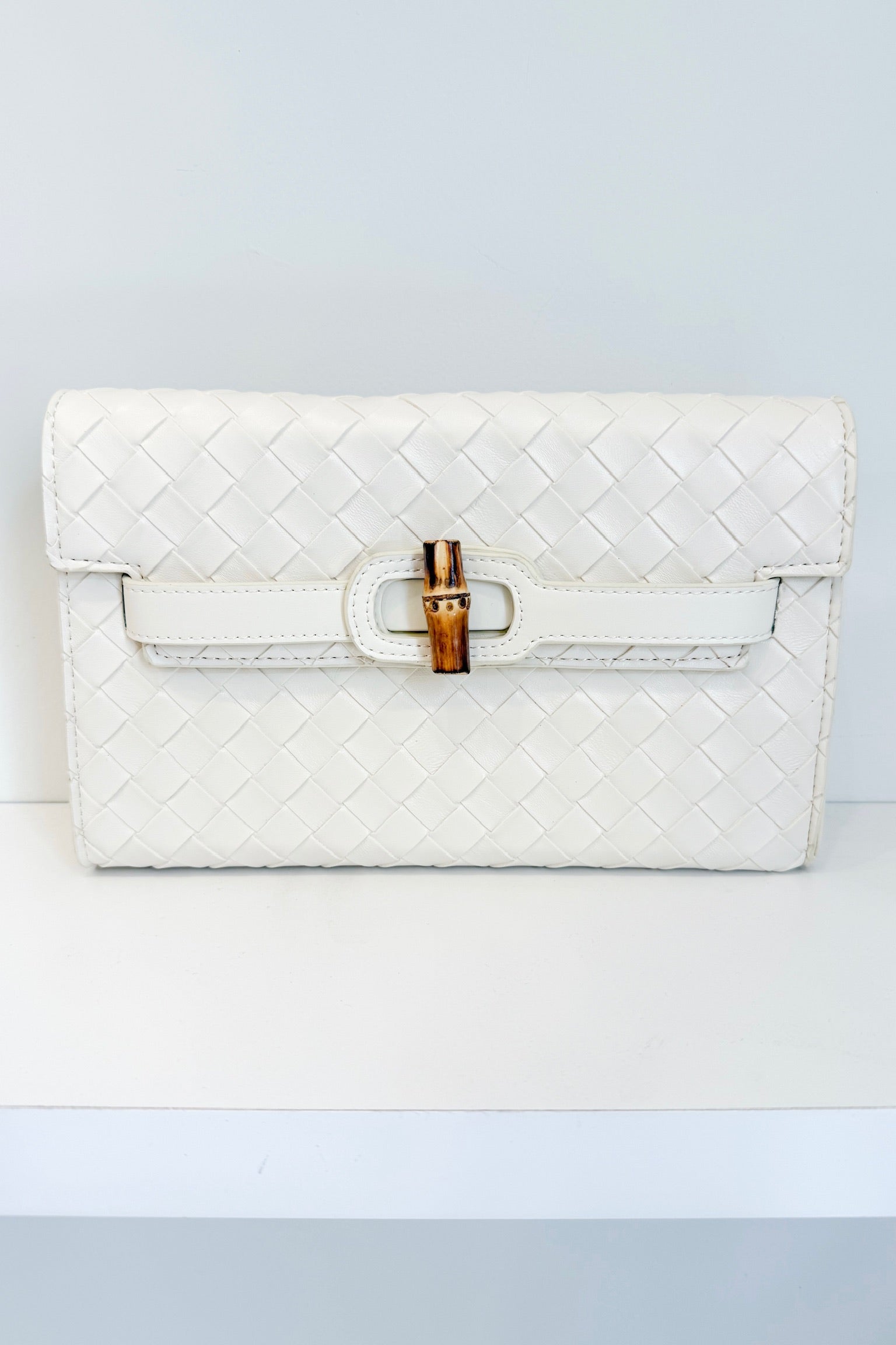 The Oyster Bay Clutch x Kaylyn