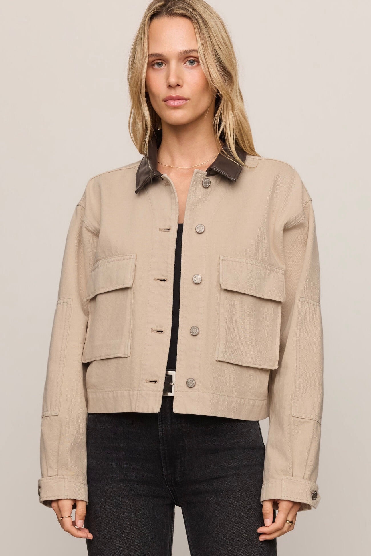 Rey Cropped Jacket Sandstone