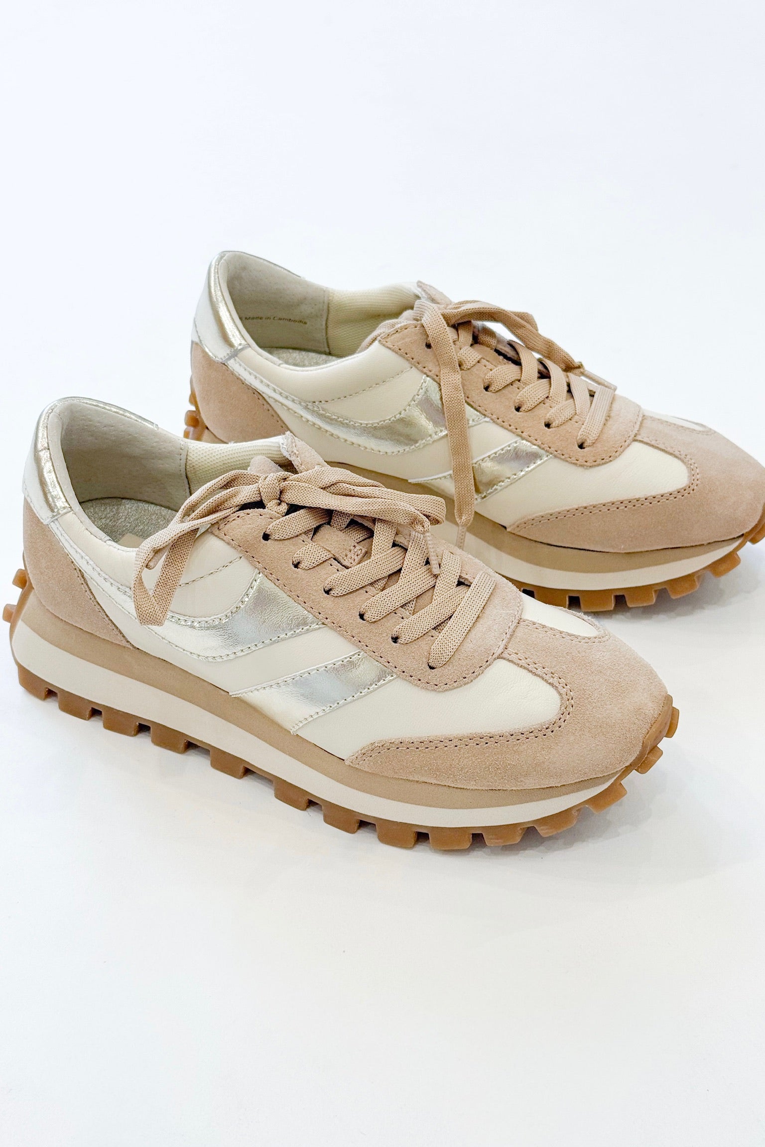Tresa Sneakers