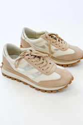 Tresa Sneakers