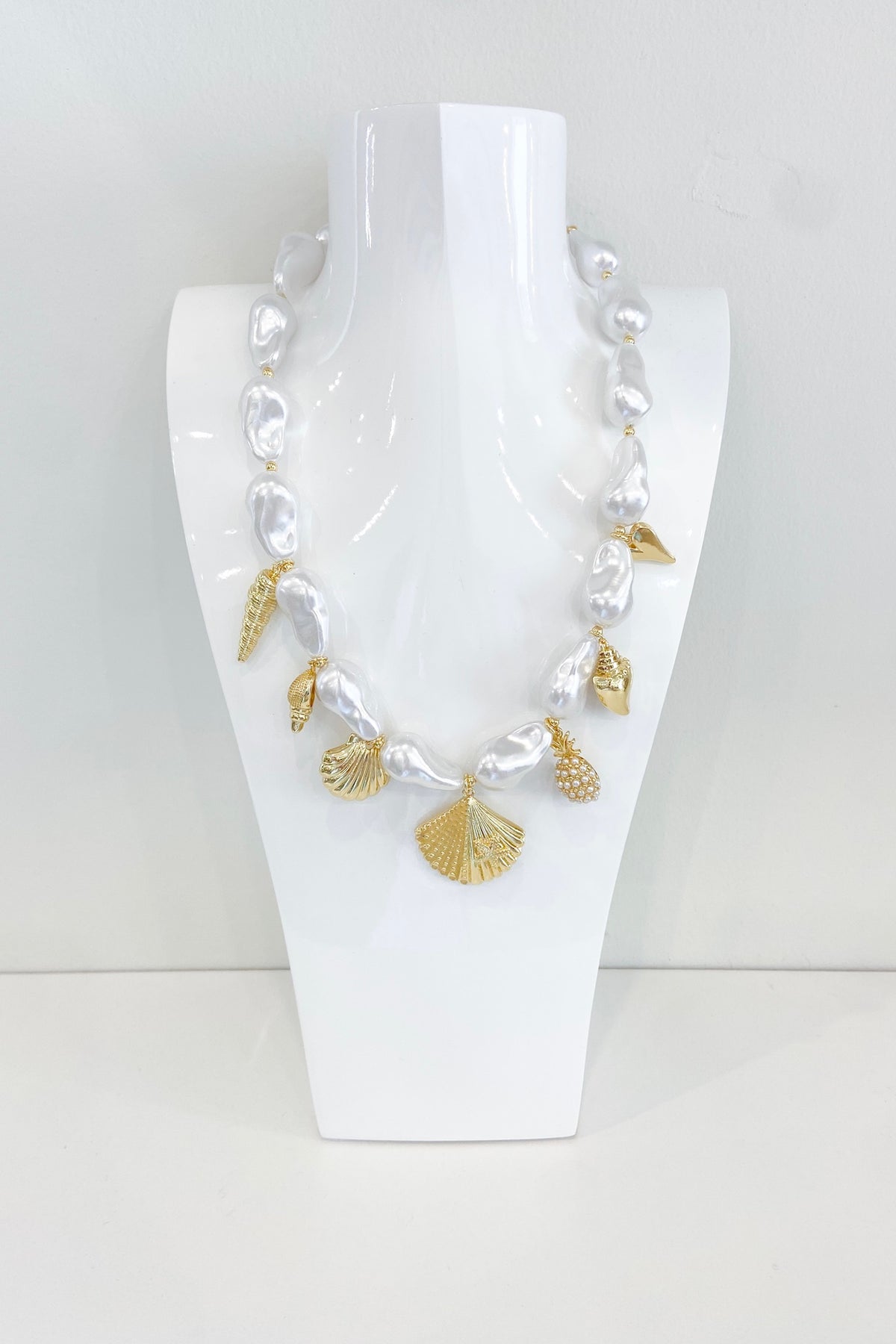 Mia Shell Necklace